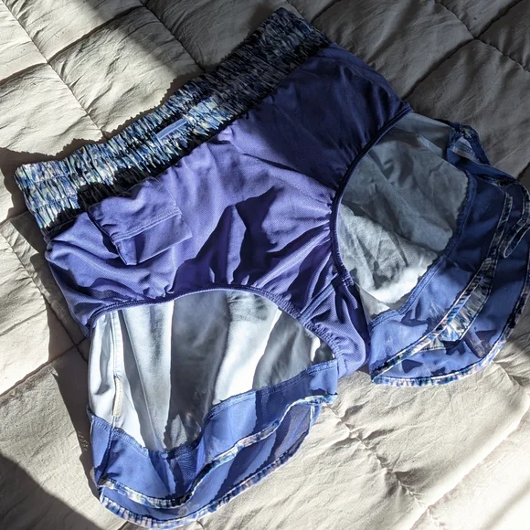 Athleta High-Rise Mesh Racer Run 3' Short - Small - Picture 6 of 9